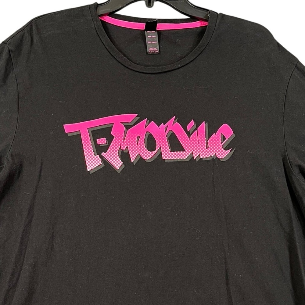 T-Mobile Graffiti Shirt Mens L Black Magenta Logo Promo Tech Tee